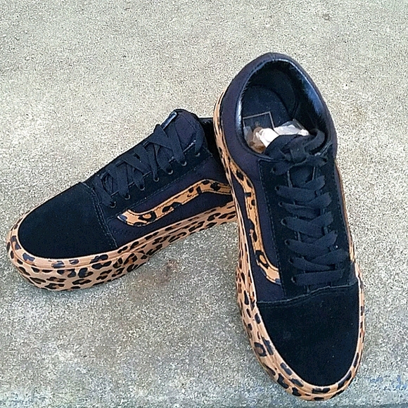Vans Shoes - Vans suede animal print platform sneaker 5.5